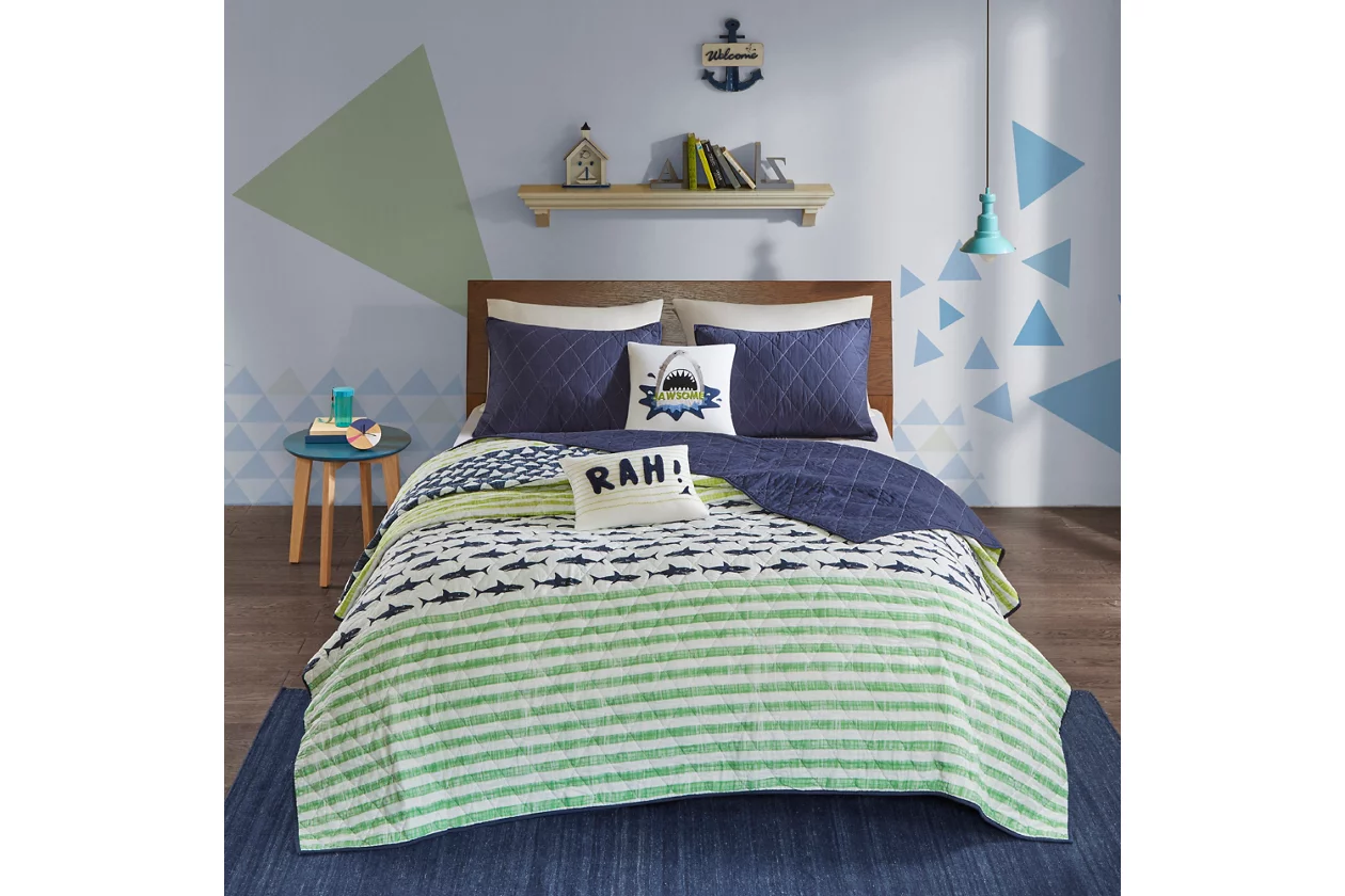 sharkbedding